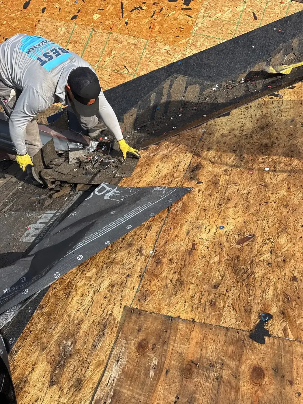 Manufacturer-certified roof installation in Wabash